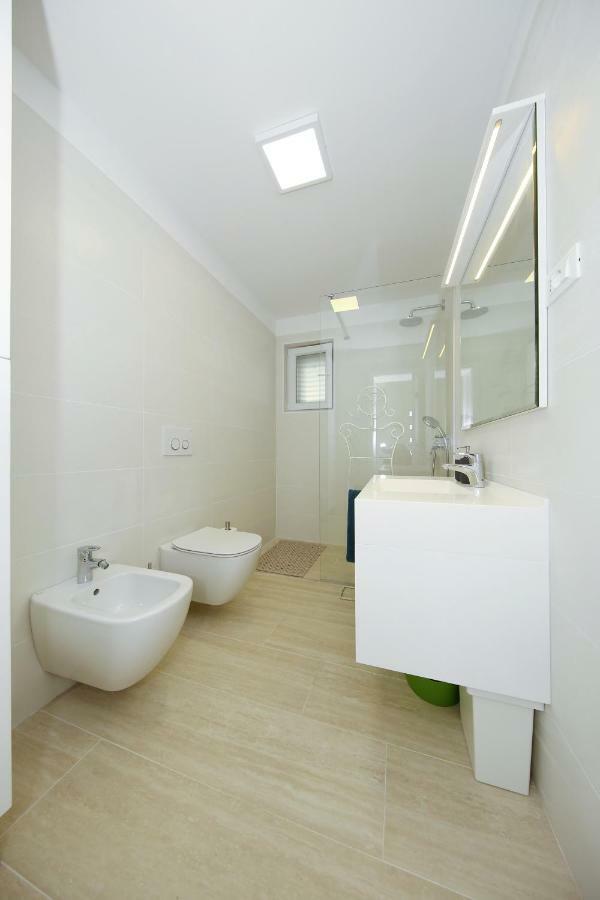 Valadar Apartments Privlaka  Exterior photo